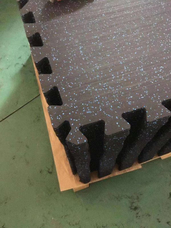 重量 8mm EPDM ゴムフロア カラフル スポーツジム Epdm ゴム表面